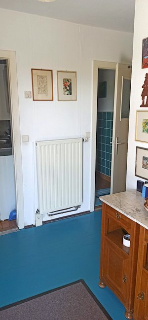 zur Kche und Duschbad im Gartenhaus